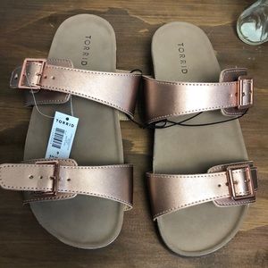 Torrid rose gold buckle slides